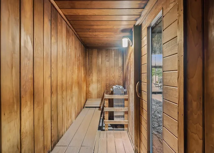 John Carver Inn & Spa